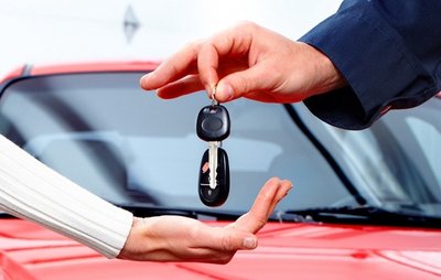Thủ tục công chứng hợp đồng mua bán xe tiến hành thế nào?