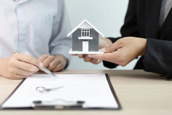 công chứng mua bán nhà đất thừa kế