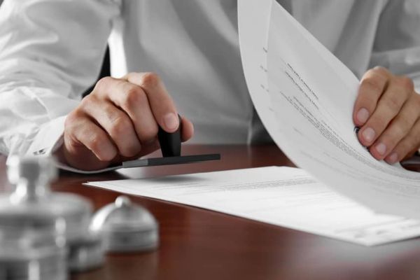 từ chối công chứng hợp đồng mua bán