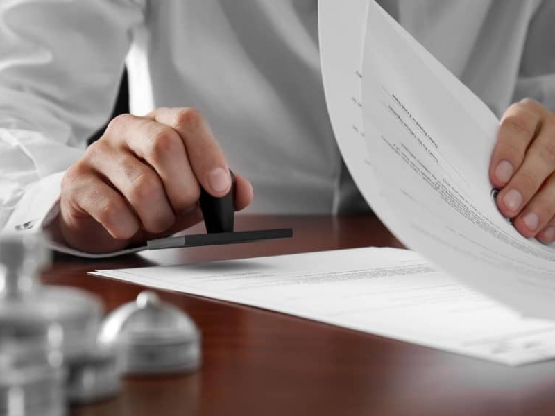 công chứng hợp đồng tiếng nước ngoài