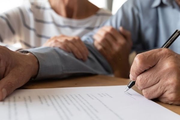 Di chúc tặng cho tài sản