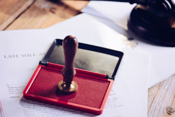 Di chúc tặng cho tài sản