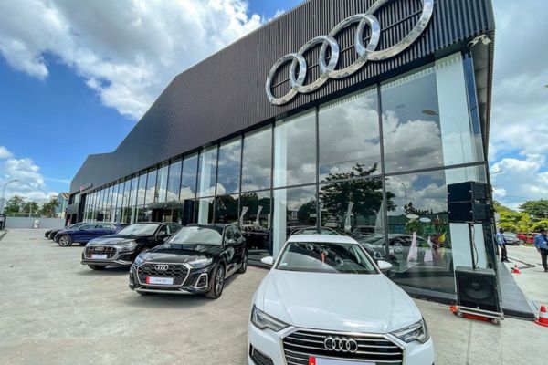 Công chứng mua bán xe sang