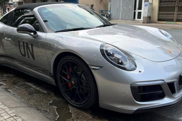 Mua bán xe thể thao Porsche