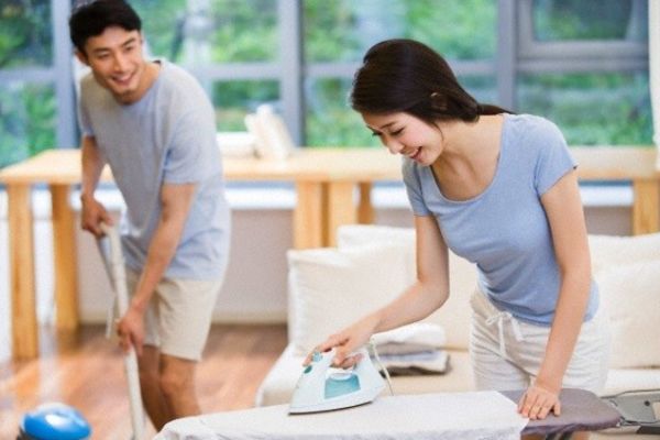 Vợ/chồng làm việc tự do