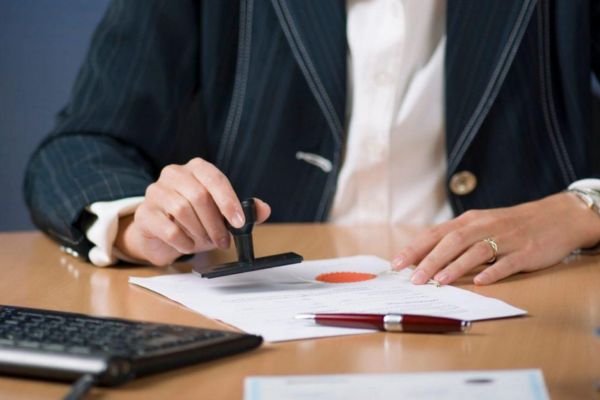 Công chứng hợp đồng thuê đất